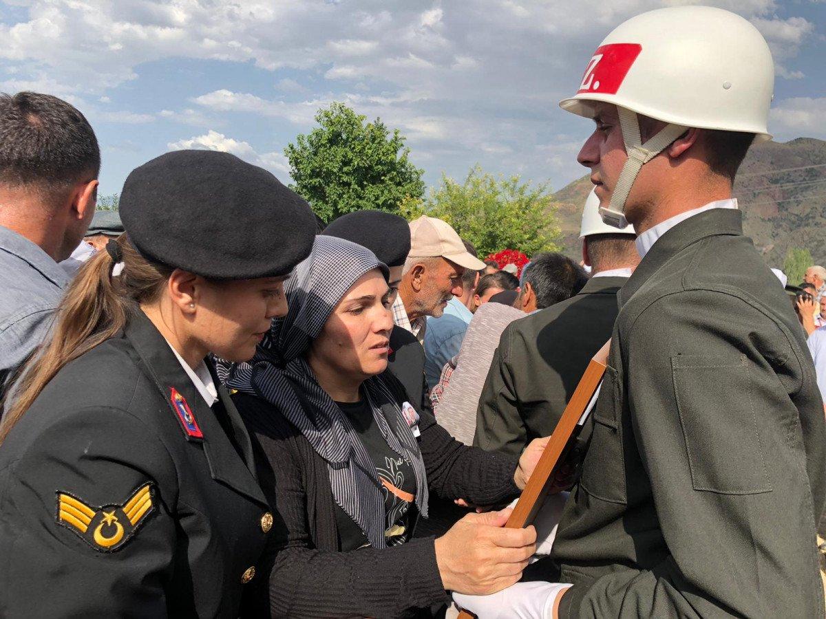 Şehit Uzman Çavuş Taşkın, Erzurum'da son yolculuğuna uğurlandı