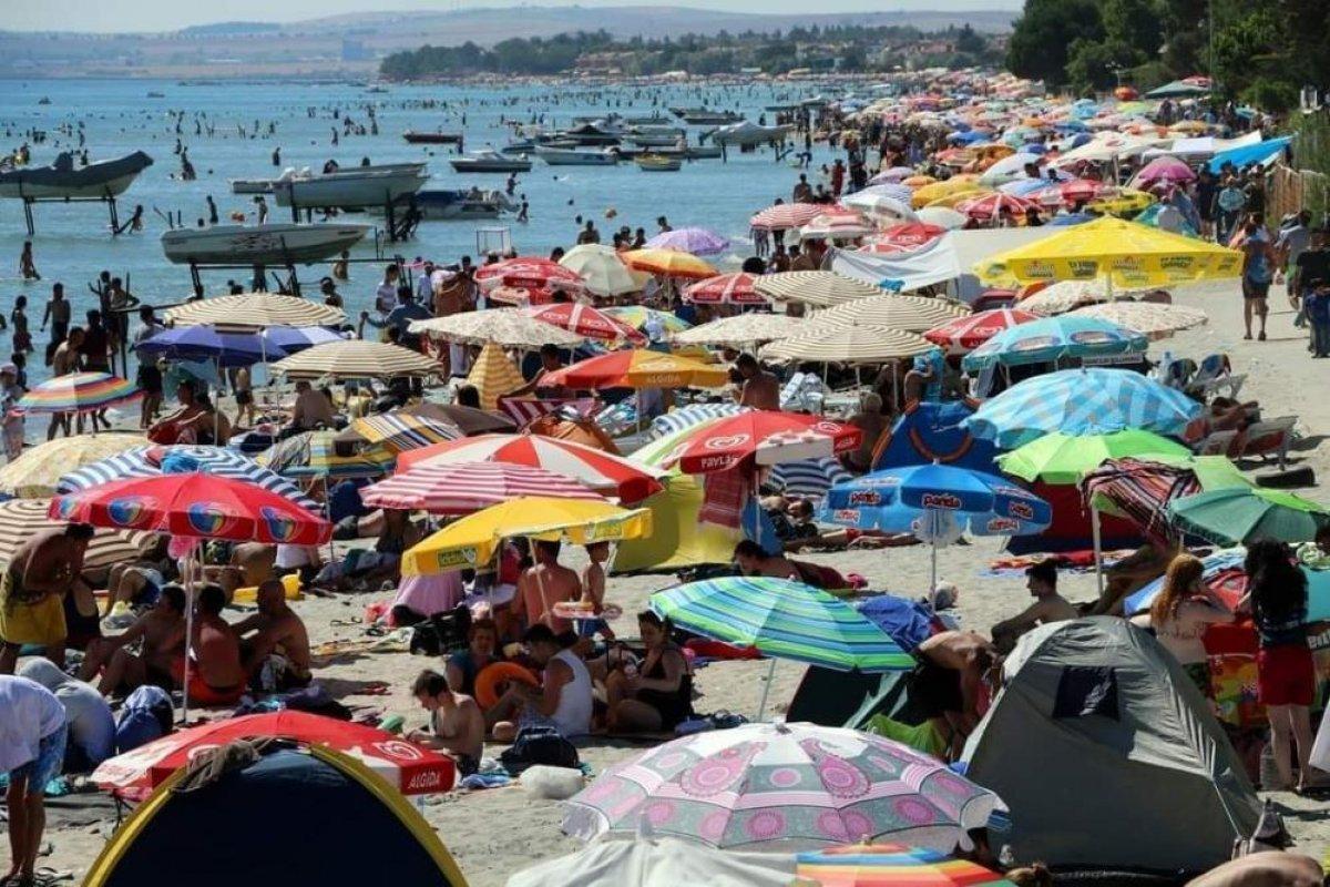 Tekirdağ'da tatilcilerden geriye 483 ton çöp kaldı