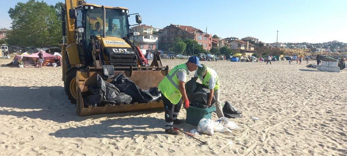 Tekirdağ'da tatilcilerden geriye 483 ton çöp kaldı