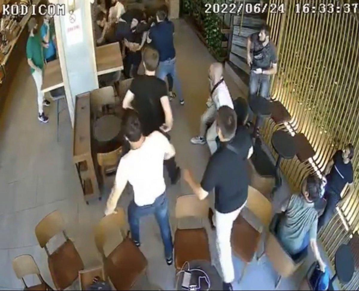 Fatih'teki kavgada tokat atılınca, rakibini güreşçi gibi kündeye getirdi