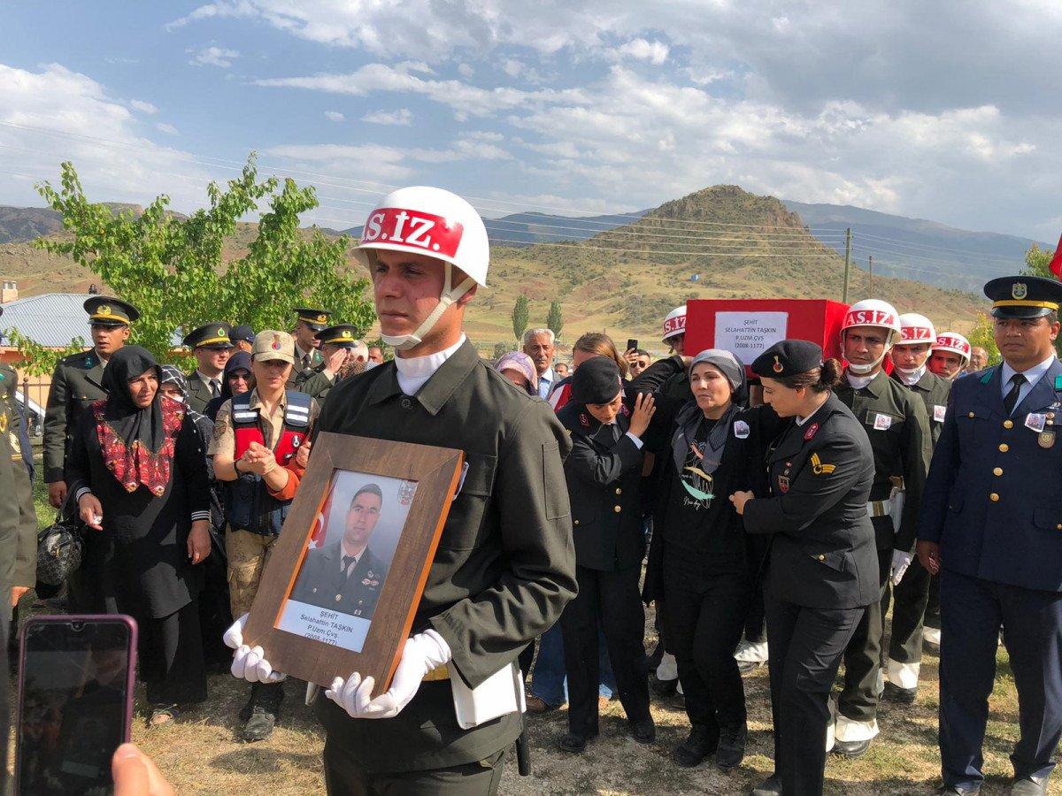 Şehit Uzman Çavuş Taşkın, Erzurum'da son yolculuğuna uğurlandı