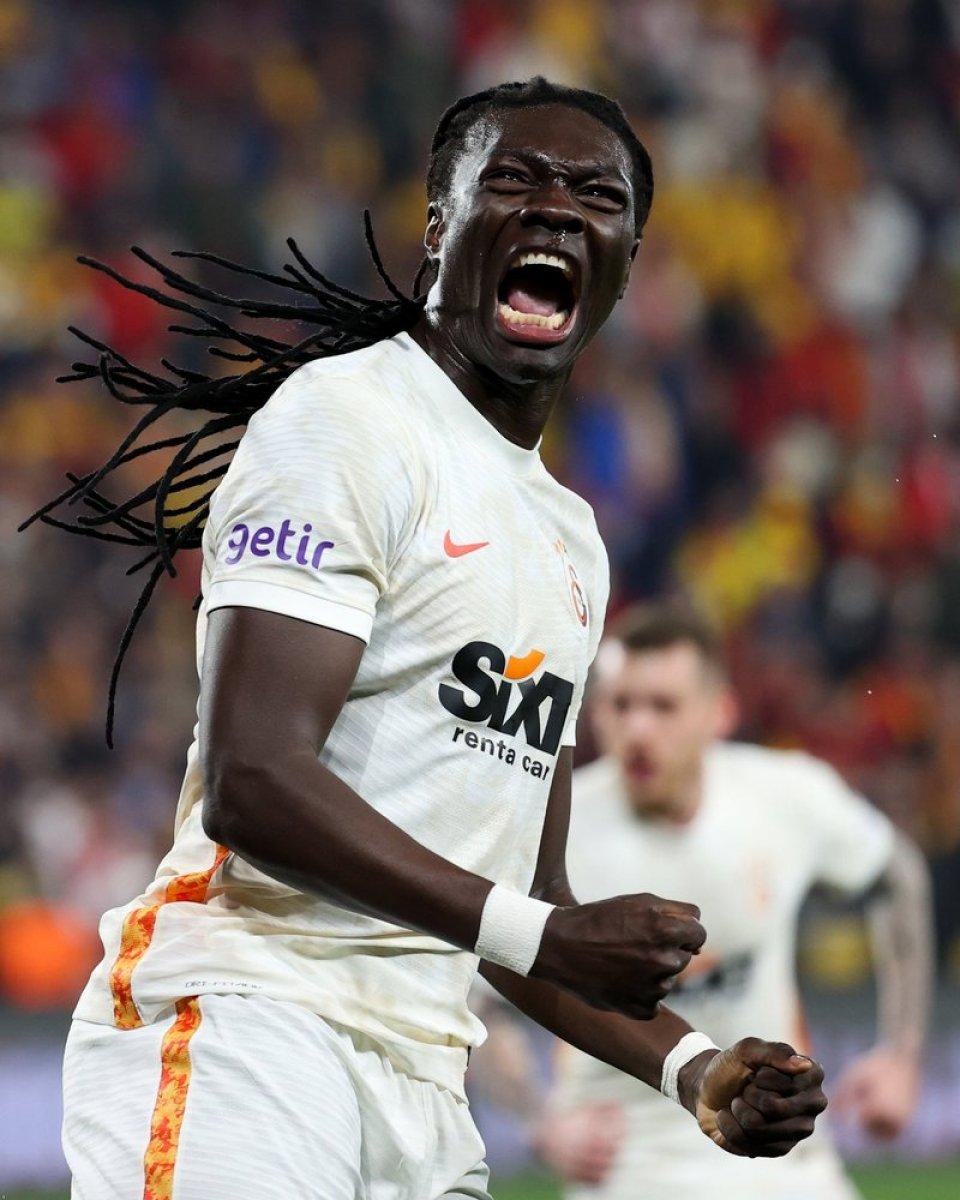 Bafetimbi Gomis'e Sepehan talip oldu