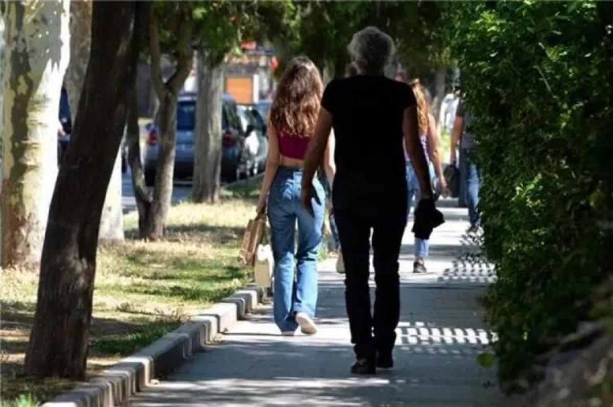 Sinan Çetin bir kadınla yakalandı