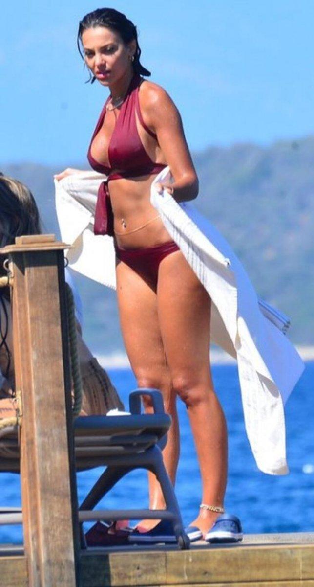 Tuvana Türkay ile İzzet Antebi tatilde