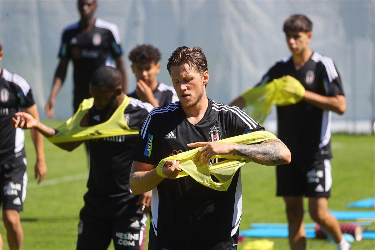 Weghorst: Mario Gomez'le kıyaslanmak istemiyorum