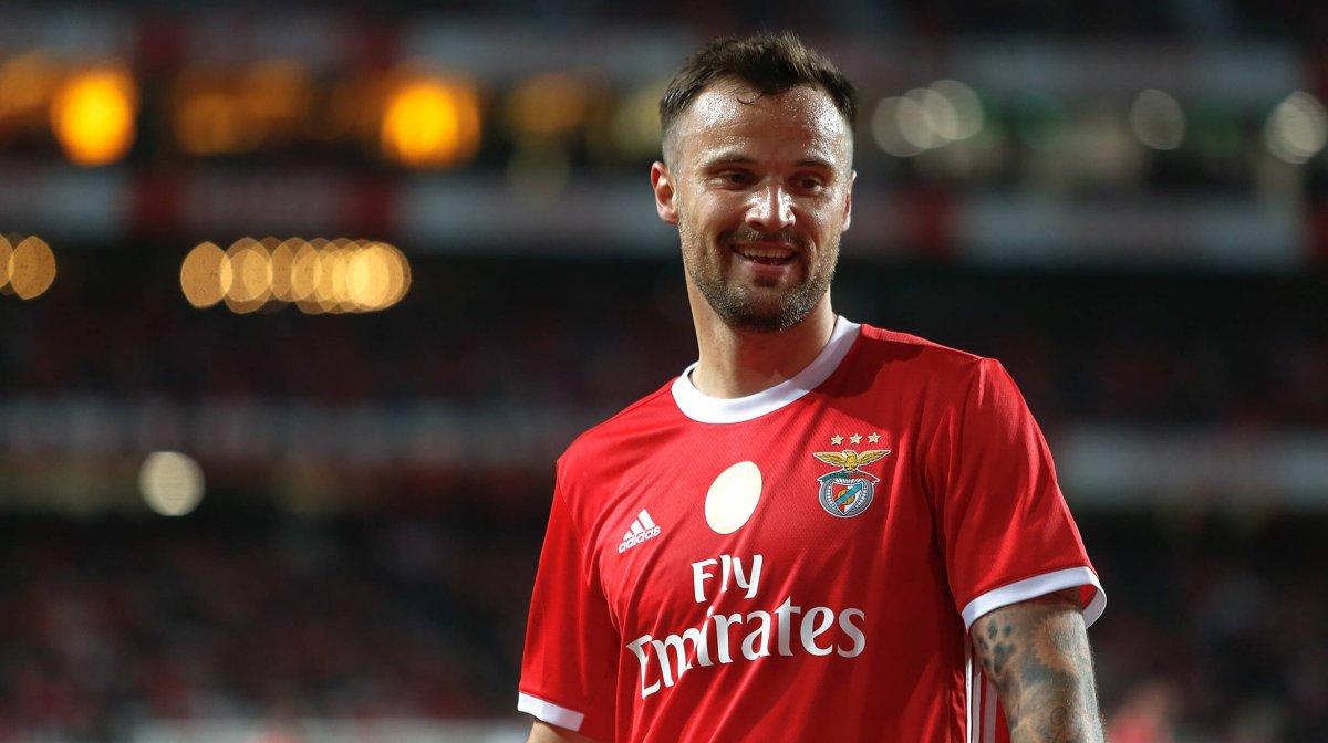 Galatasaray Haris Seferovic'i KAP'a bildirdi