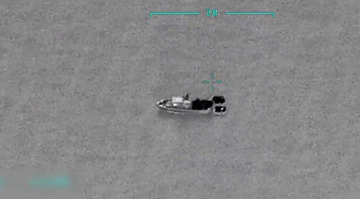 MSB, Ege Denizi'nde göçmenlerin İHA ile belirlenerek kurtarıldığını açıkladı