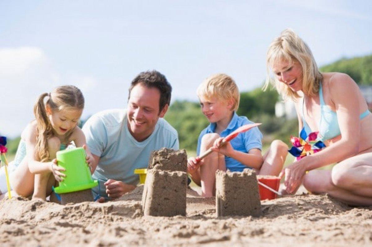 Meğer terapiymiş! Kumla oynamak bakın neye iyi geliyor...