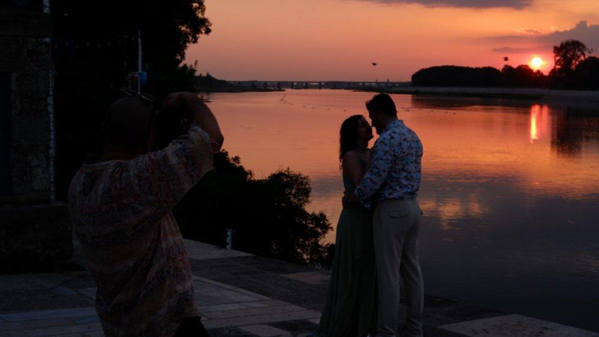 Meriç Nehri'nde gün batımında oluşan kartpostallık görüntüler hayran bıraktı