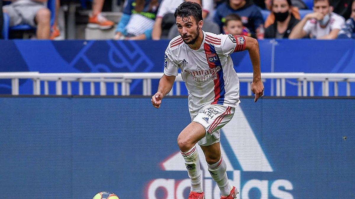 Galatasaray, Dubois'i KAP'a bildirdi