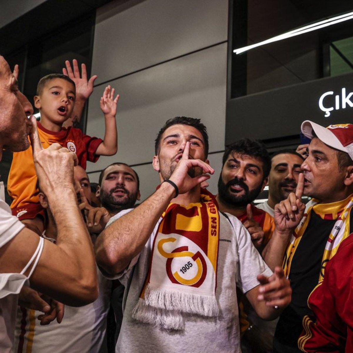 Leo Dubois kimdir ve kaç yaşında? Galatasaray'ın yeni sağ beki nereli?