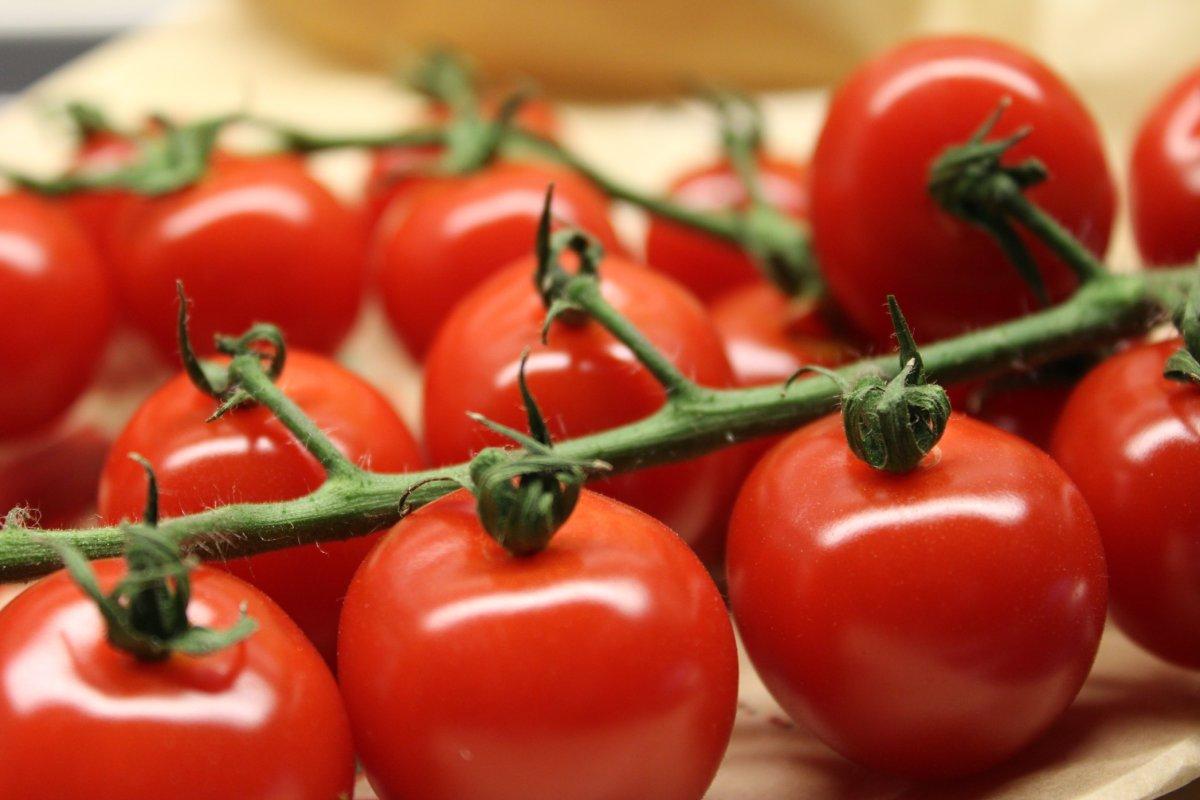 Sıcak havalarda vazgeçilmeniz olacak! Su içeriği en yüksek 15 besin...