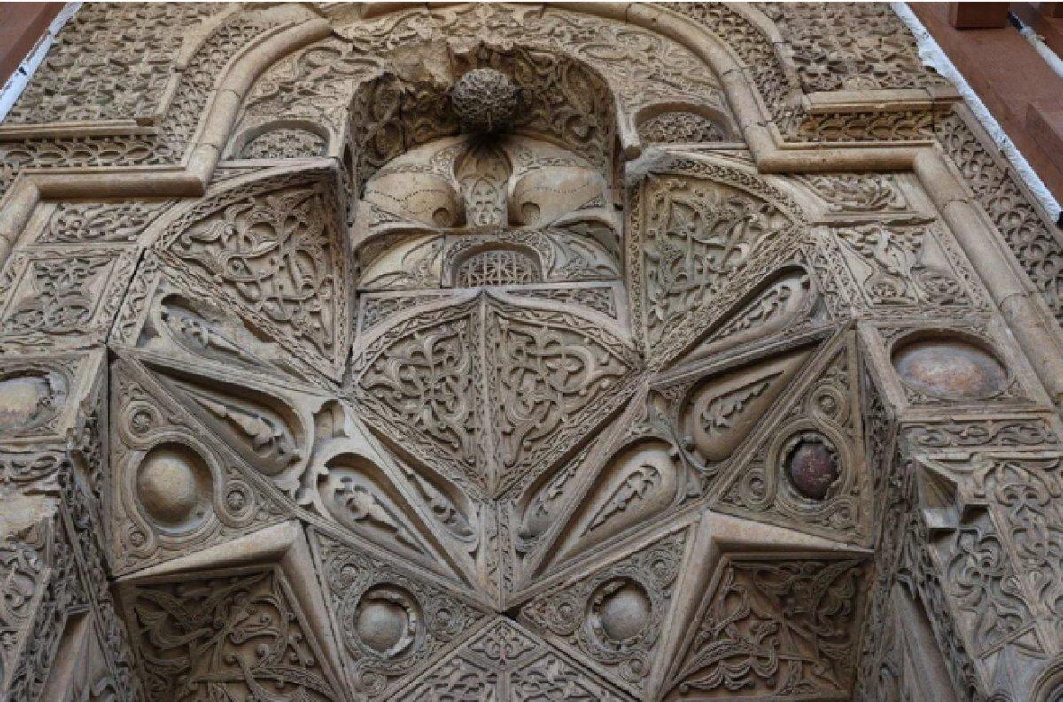 UNESCO'nun Mirası Listesi'ndeki Ulu Cami ve Darüşşifası ziyarete açılıyor