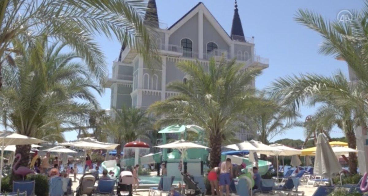 Antalya'da tatil yoğunluğu arttı