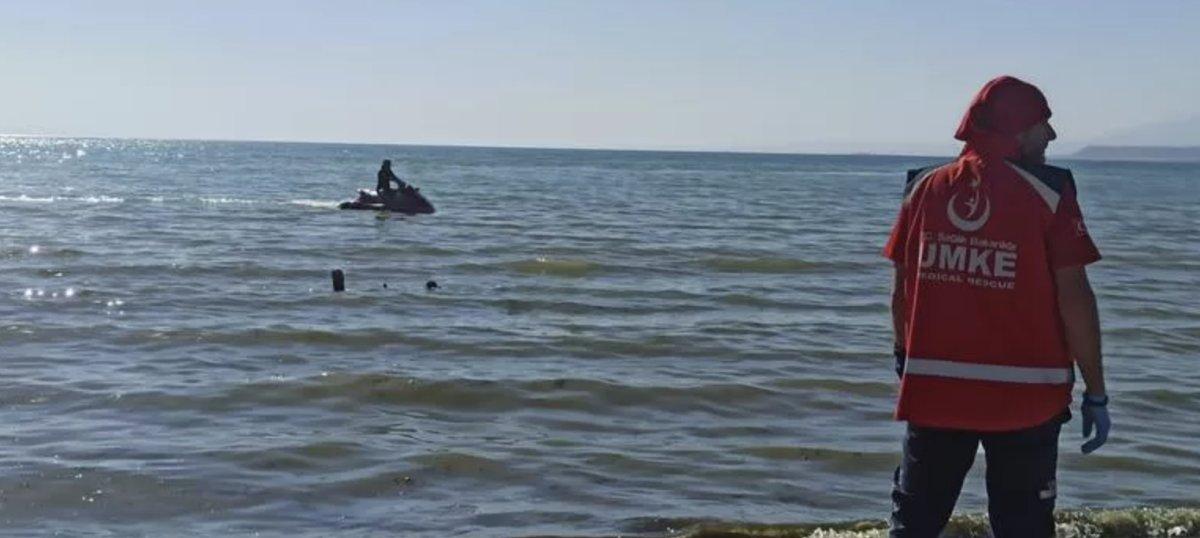 Van Gölü'ne giren 6 çocuktan 2'si boğuldu