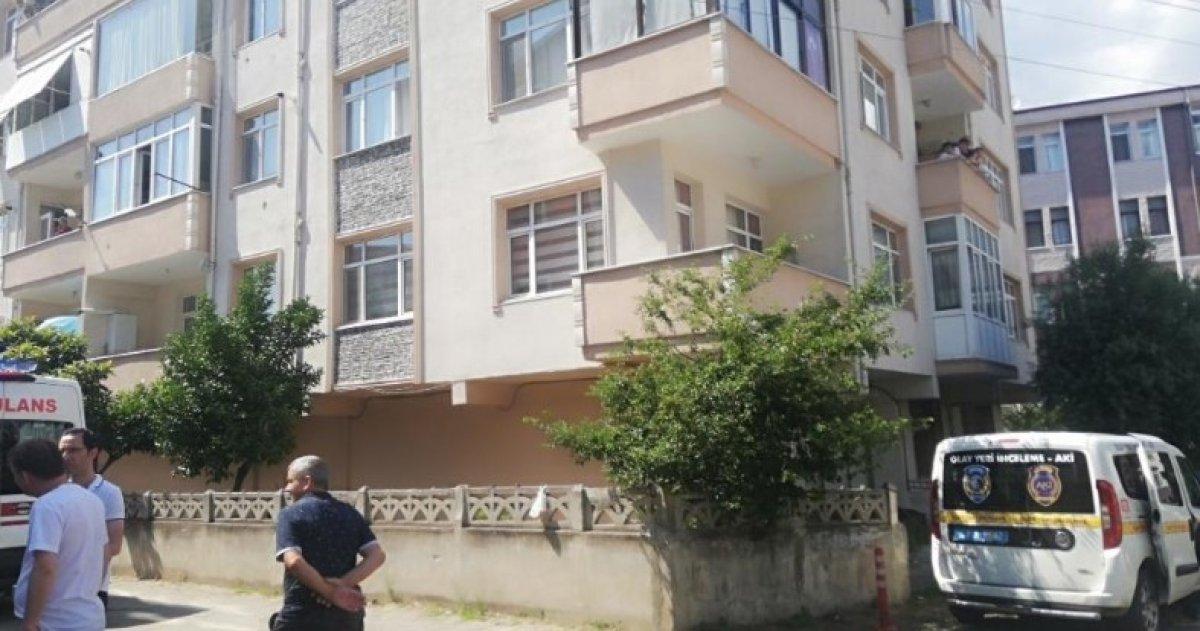 Kocaeli'de bir kişi tartıştığı karısını bıçaklayarak öldürdü