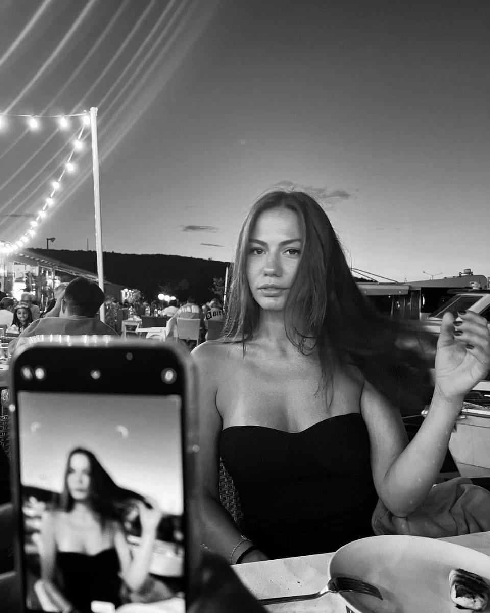 Koronavirüse yakalanan Demet Özdemir görüntülendi