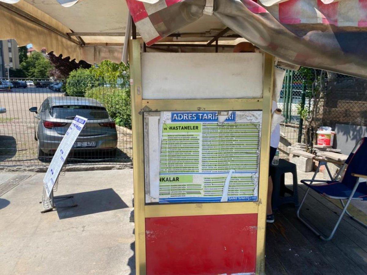 Kadıköy’de simitçiden adres sorularına tabelalı cevap