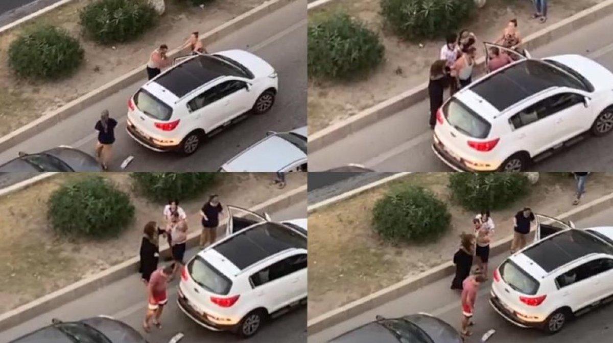 Mersin'de kaza sonrası aracında darbedilen sürücü, tamponunu kontrol etti