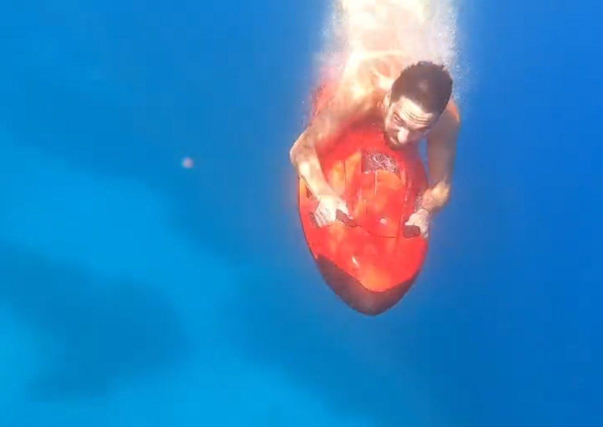 Arda Turan tatilin tadını çıkarıyor