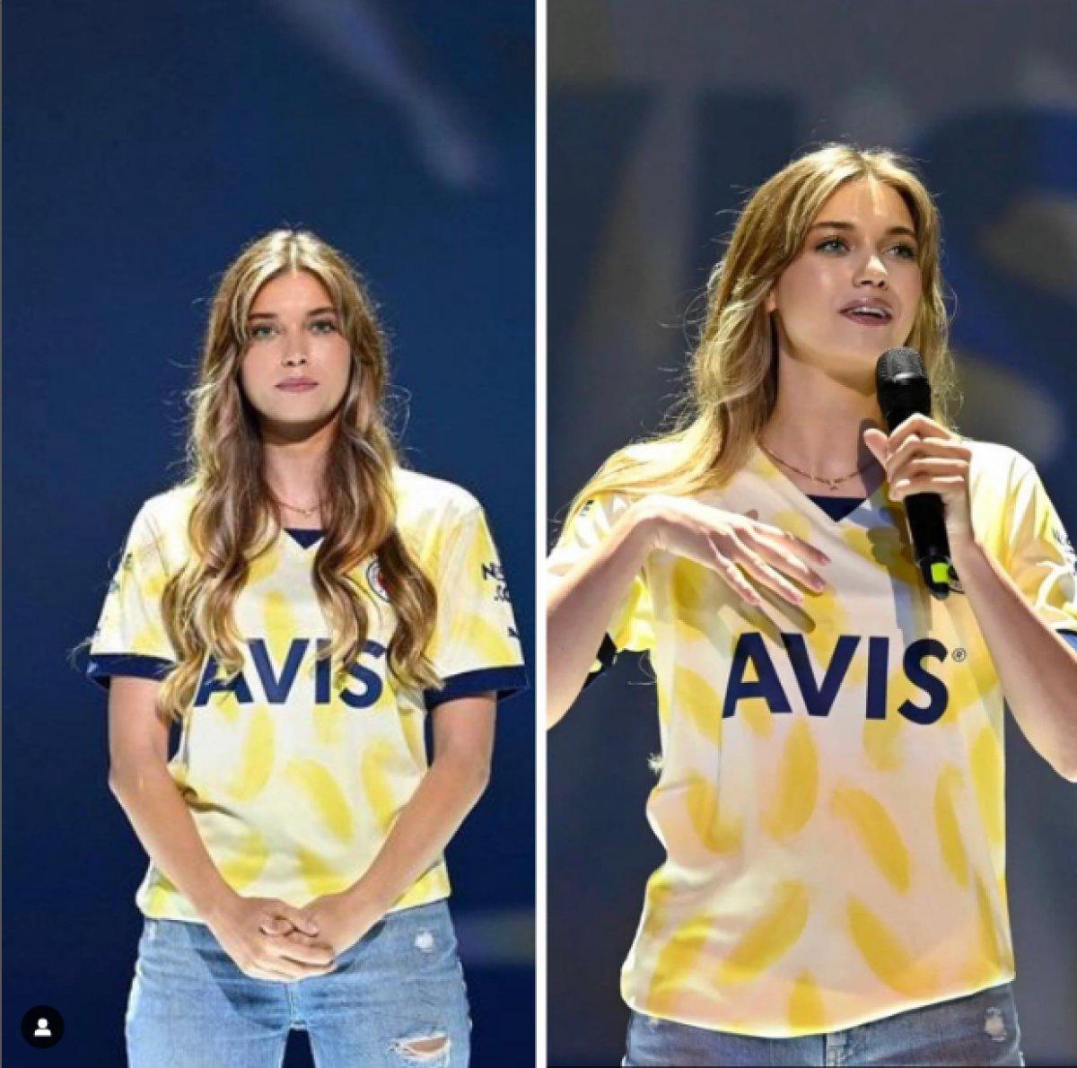 Ece Seçkin ile Afra Saraçoğlu'nun tanıttığı Fenerbahçe formalarına yoğun ilgi