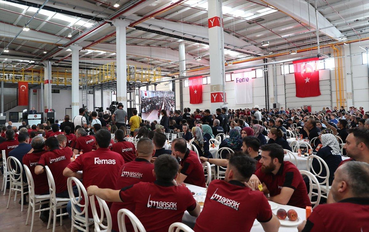 Cumhurbaşkanı Erdoğan: Muhalefet, Türkiye'yi saman ithalatçısı gibi göstermeye çalışıyor