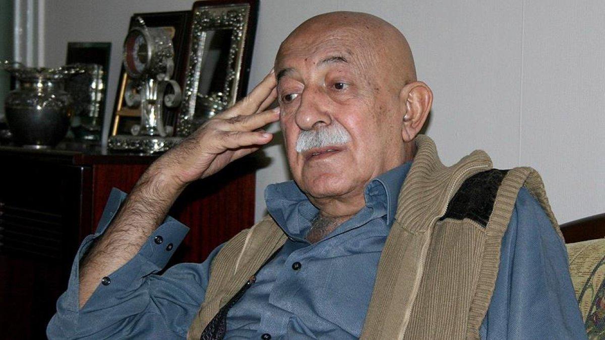 Rasim Özdenören hayatını kaybetti