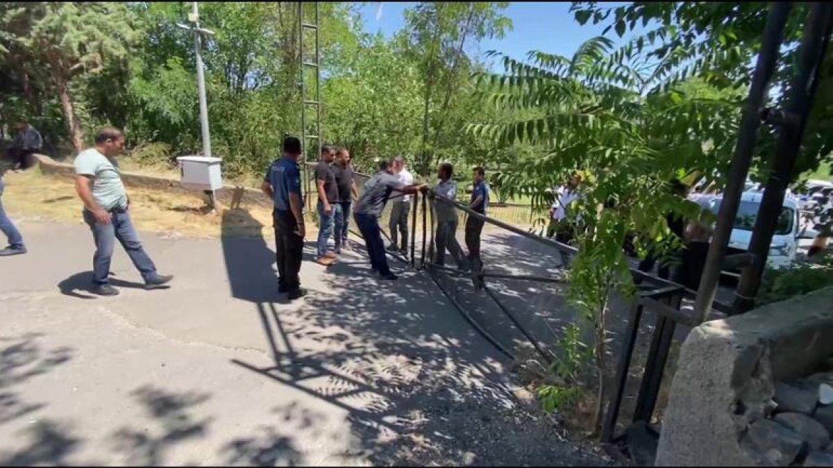 Diyarbakır'da komşu kafe sahipleri birbirine girdi: 6 yaralı, 10 gözaltı