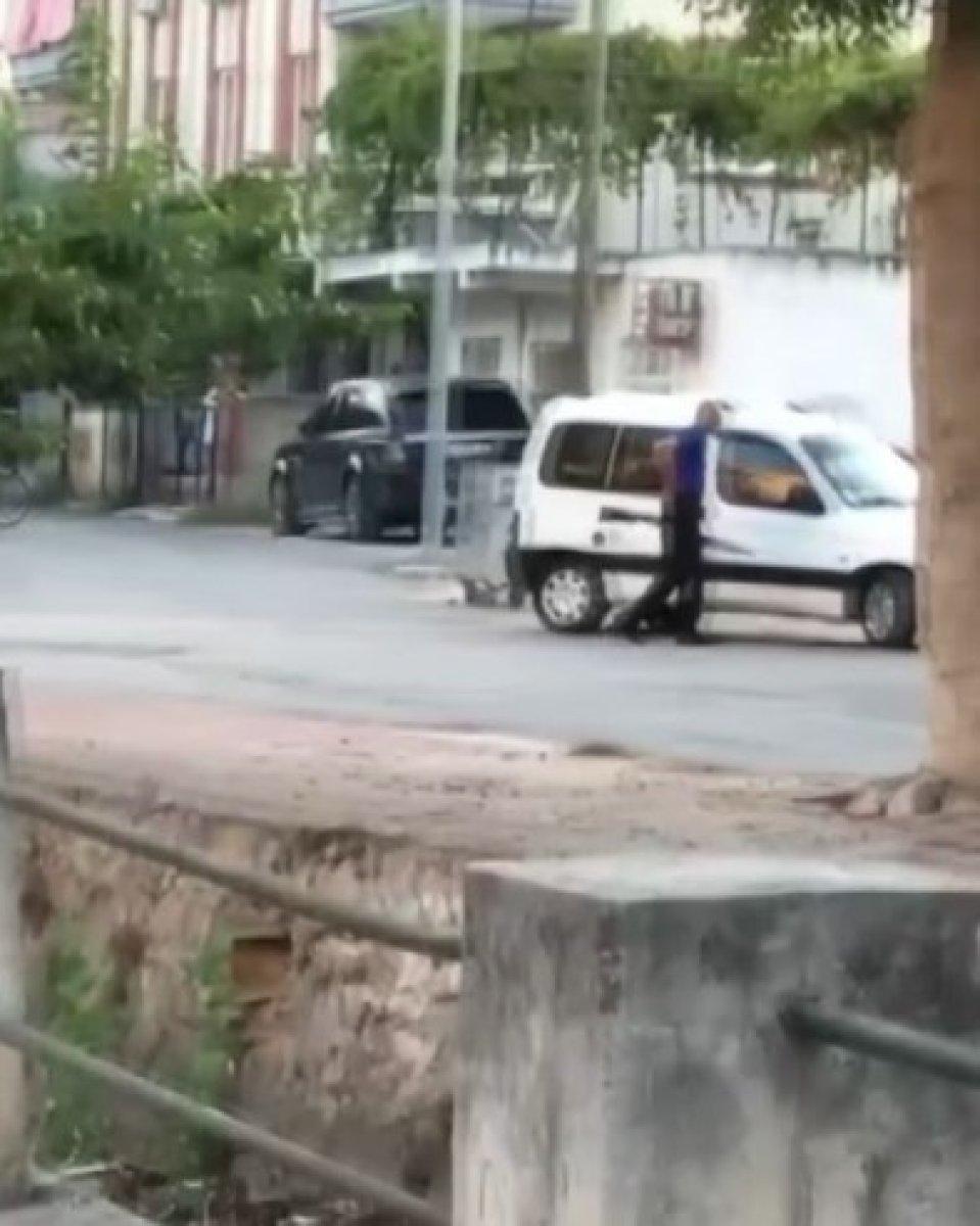 Antalya'da baba ile üvey oğlu arasındaki tartışmada kan aktı