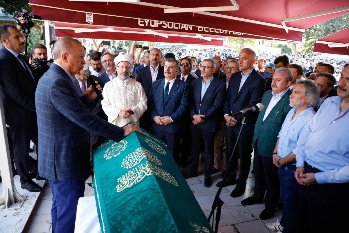 Cumhurbaşkanı Erdoğan, Rasim Özdenören'in cenaze törenine katıldı