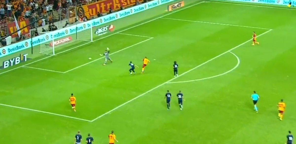 Haris Seferovic'in ilk şutu gol oldu