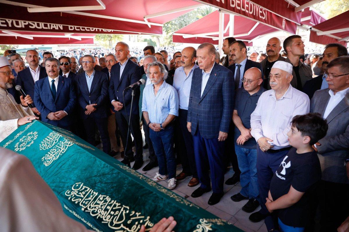 Cumhurbaşkanı Erdoğan, Rasim Özdenören'in cenaze törenine katıldı