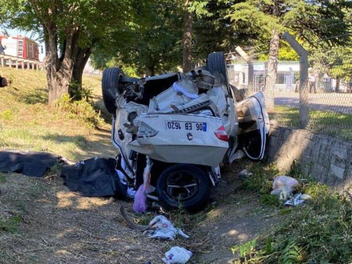 Ankara'da trafik kazası: Anne ve kızı can verdi