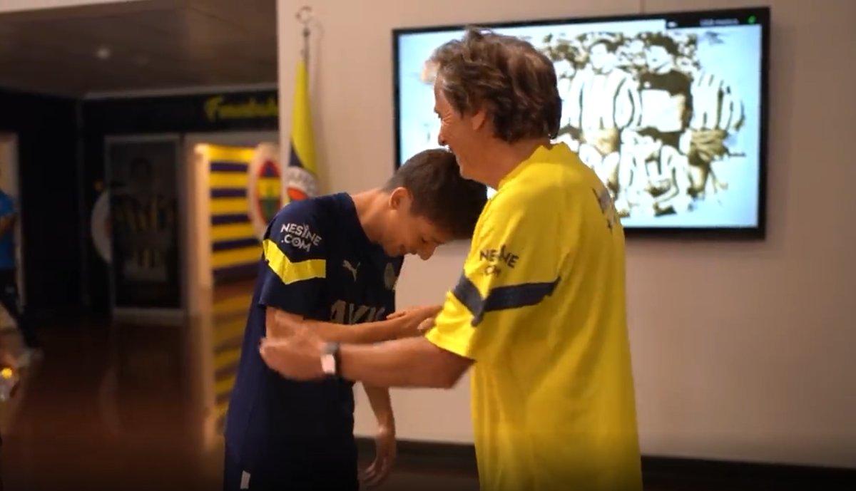 Arda Güler, Jorge Jesus’un elini öptü