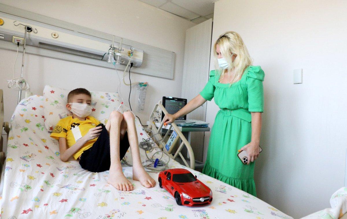 Bursa'da esnaf, çöp evde bulunan çocuğun teyzesini anlattı