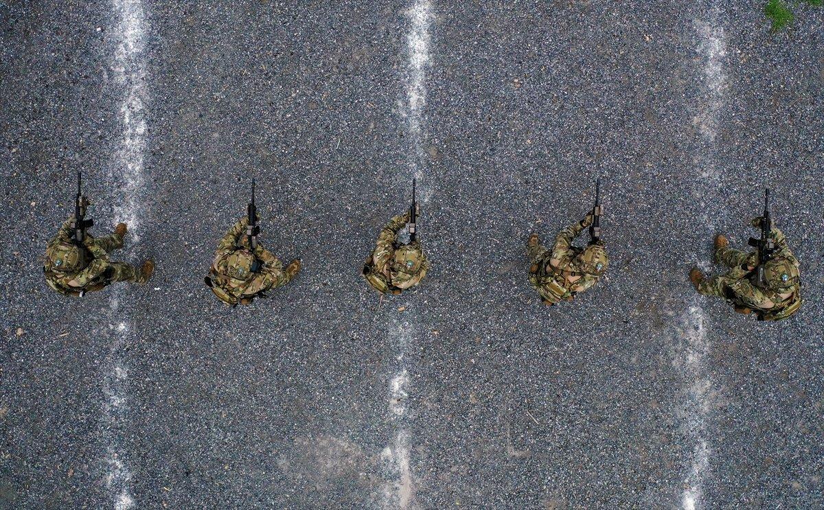 Mavi Vatan'ın korkusuz komandolarının eğitimi görüntülendi