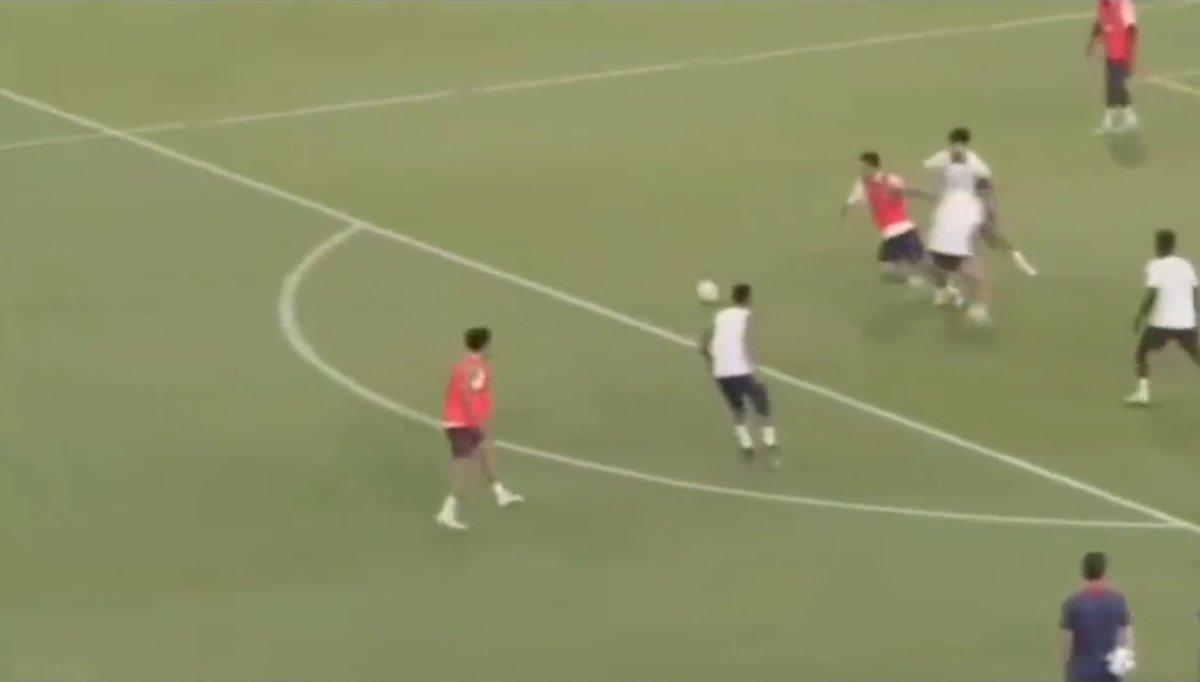 Messi ile Sergio Ramos, PSG'de tartıştı