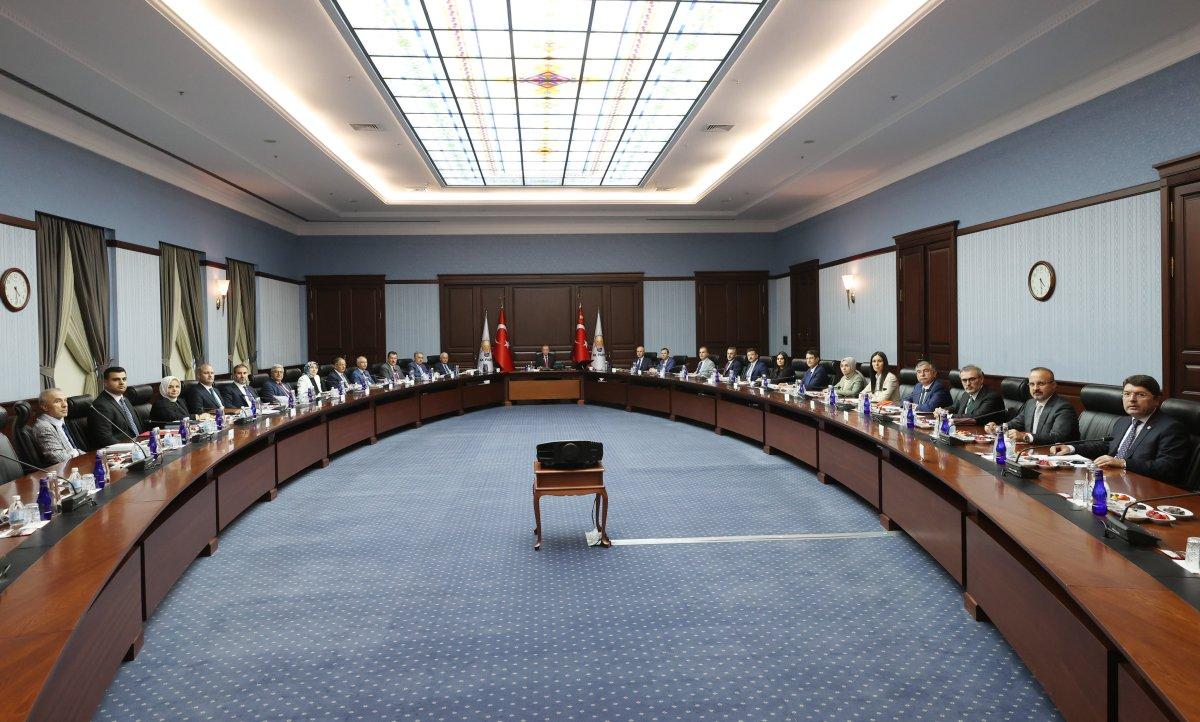 AK Parti MYK, Cumhurbaşkanı Erdoğan başkanlığında toplandı