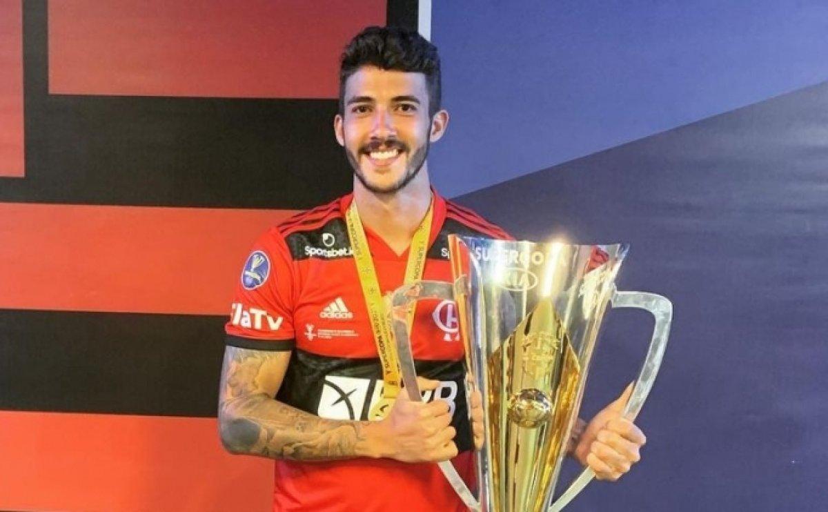 Gustavo Henrique kimdir, nereli ve kaç yaşında? Fenerbahçe'ye gelecek mi?