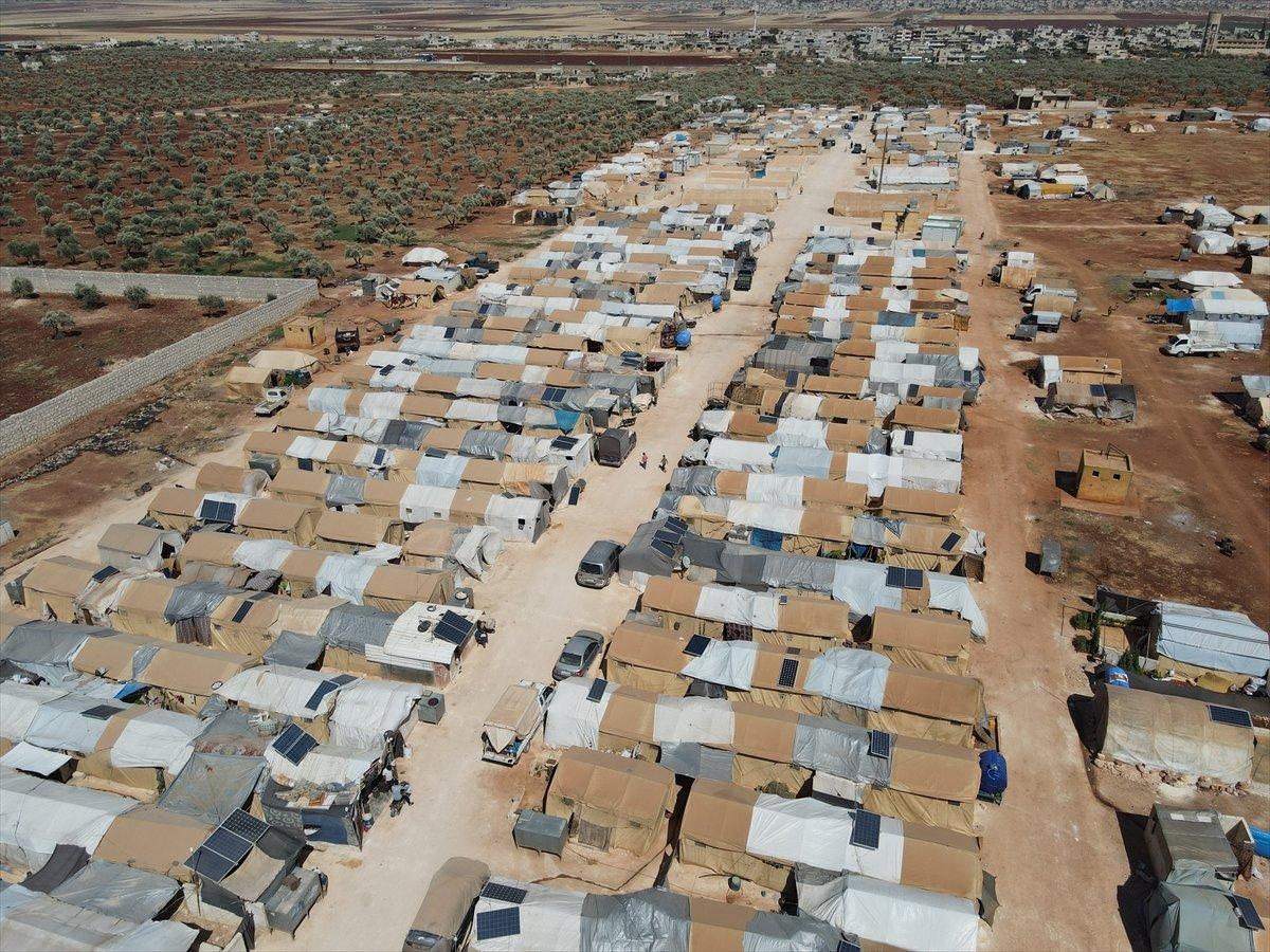 İdlib'de siviller kavurucu sıcaklardan olumsuz etkileniyor