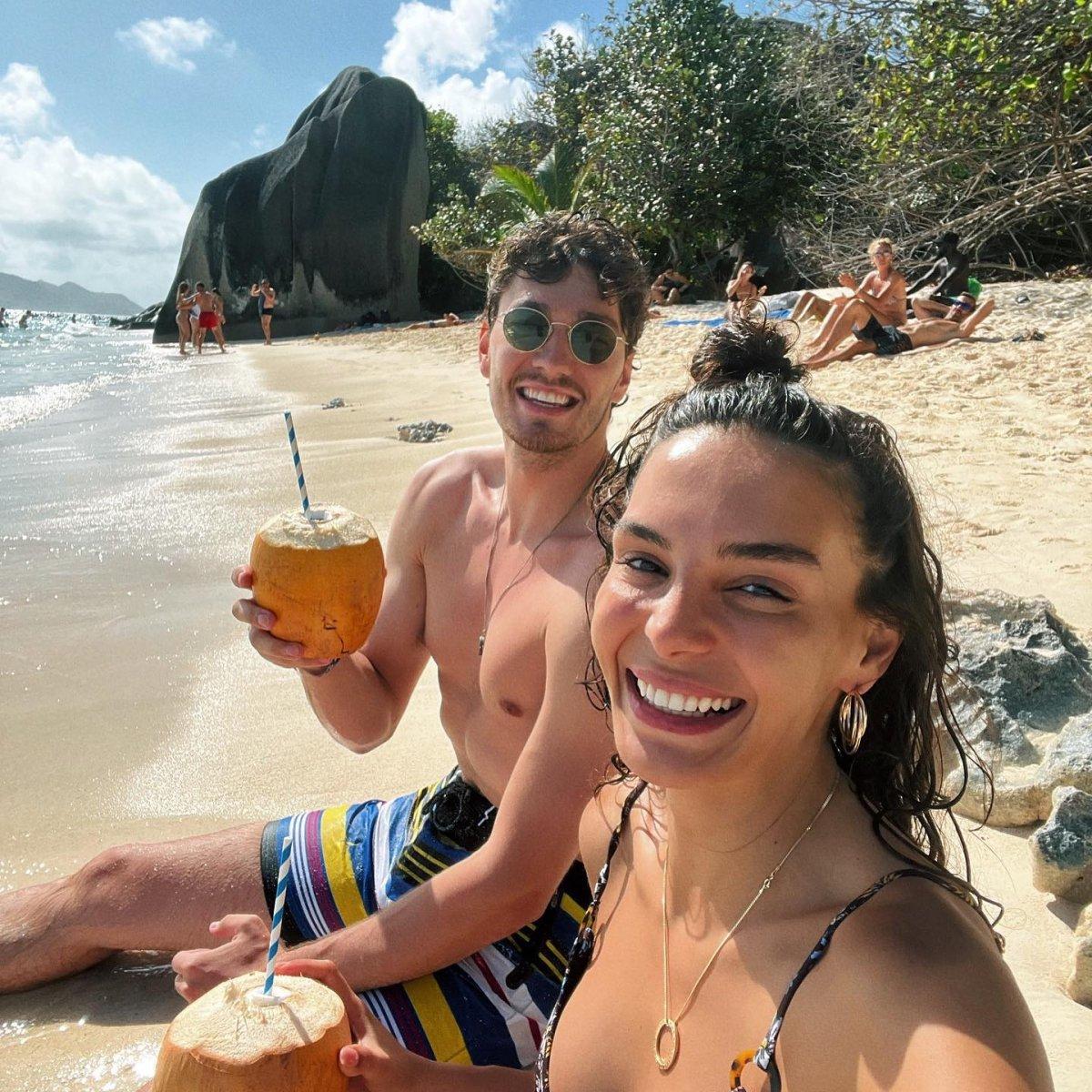 Ebru Şahin'den balayı pozu