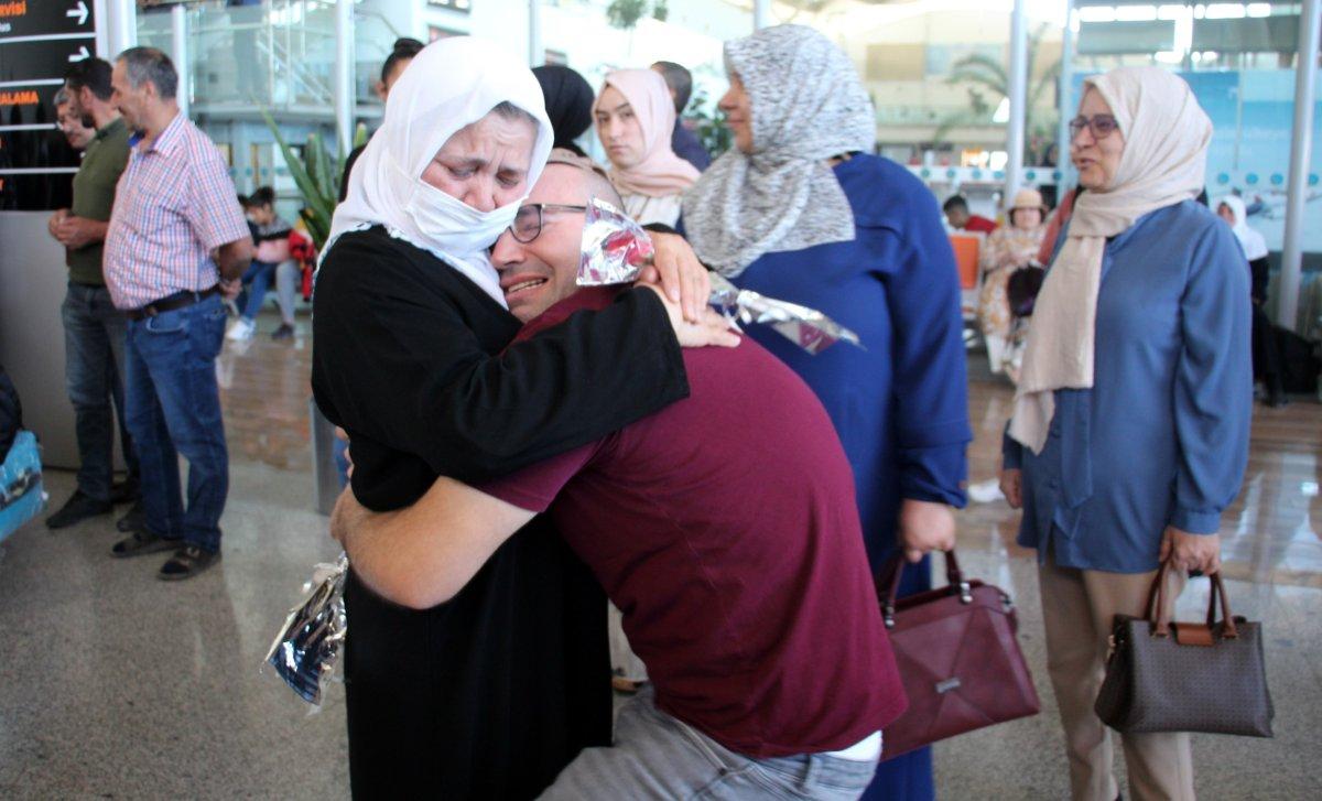 Hacı kafilesi Sivas'a döndü