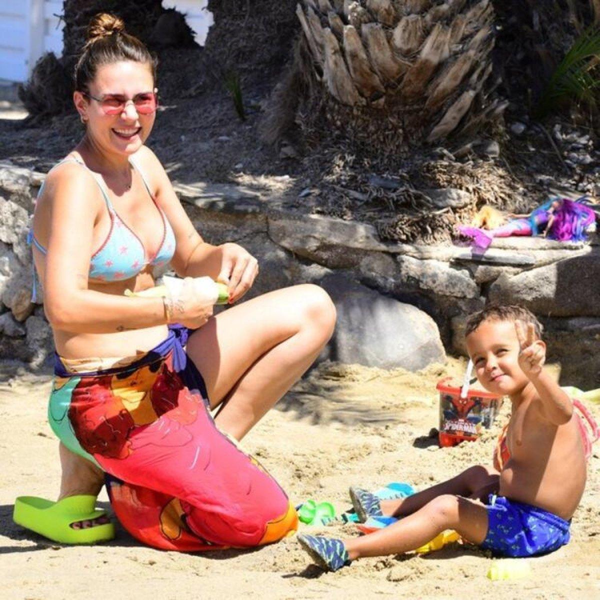 Alişan ile Buse Varol tatilde