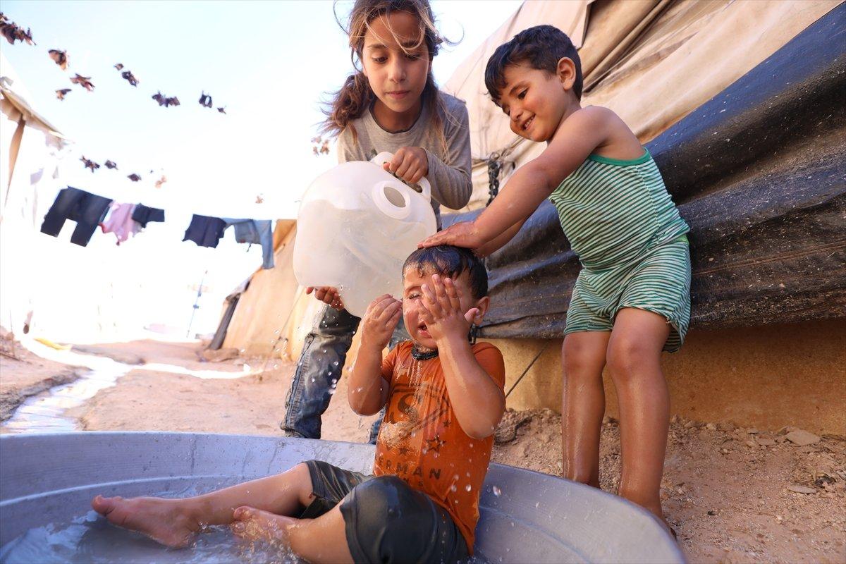 İdlib'de siviller kavurucu sıcaklardan olumsuz etkileniyor