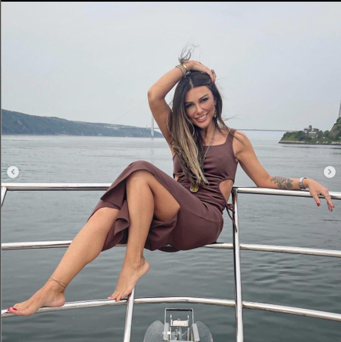 Selen Görgüzel'den 'sünnet derisinden estetik' tepkilerine cevap