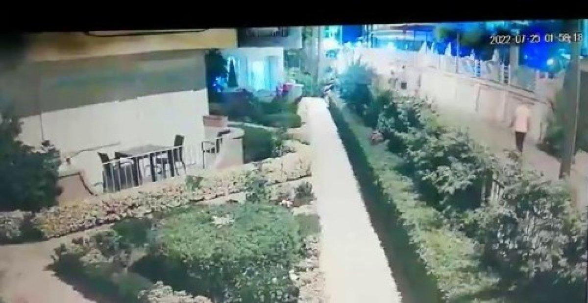 Marmaris'te İngiliz gencin 'düştü' dediği babasını öldürdüğü ortaya çıktı
