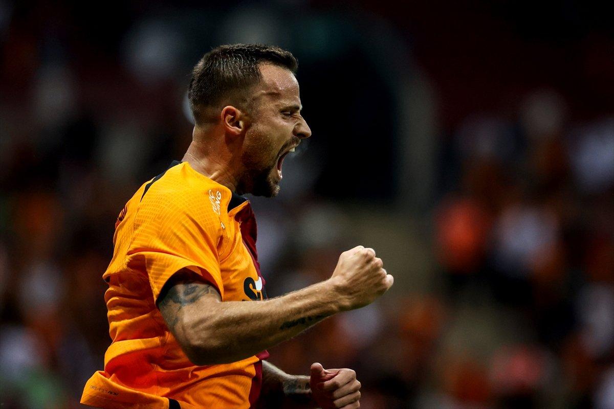 Seferovic, Falcao gibi başladı