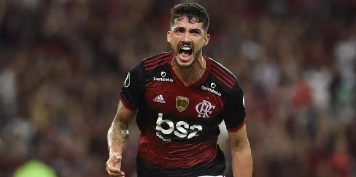 Fenerbahçe'nin yeni transferi Gustavo Henrique İstanbul'a geldi