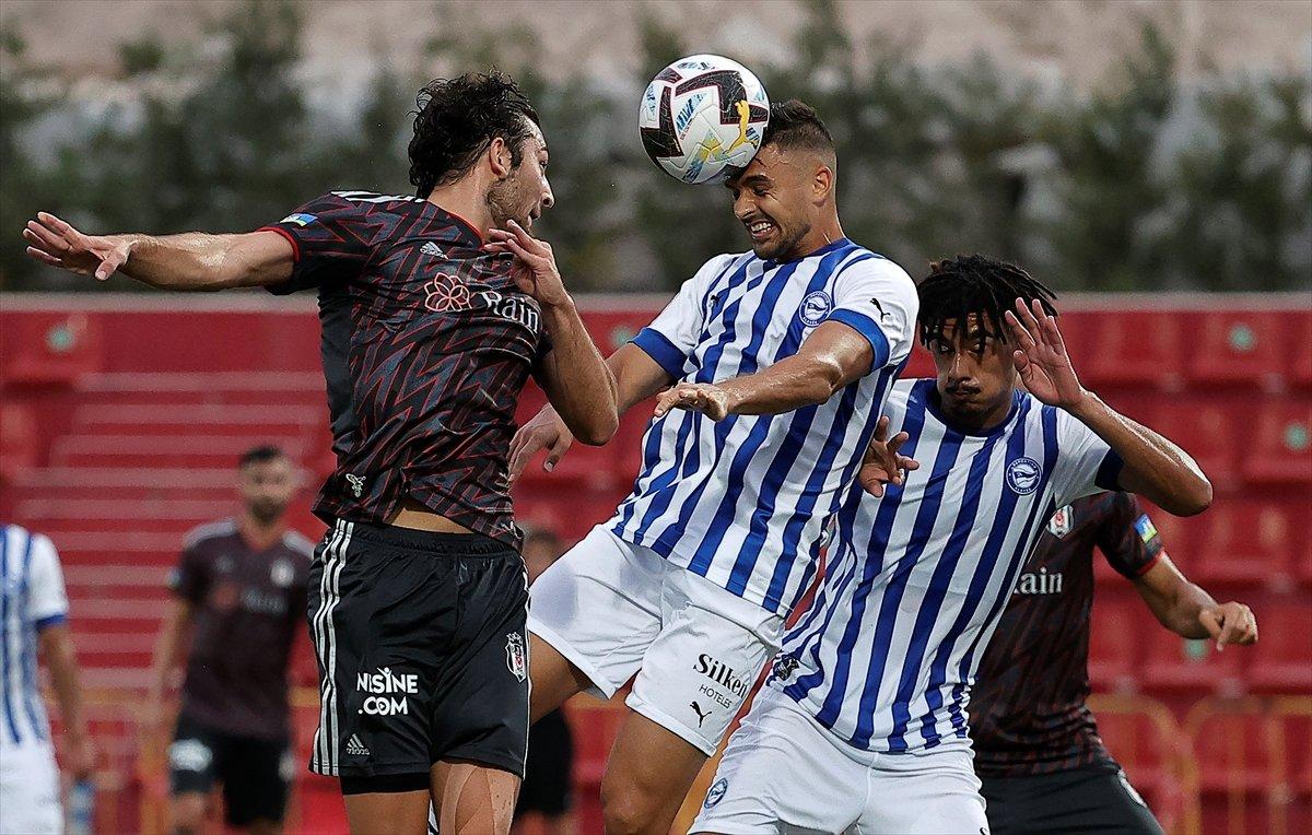 Beşiktaş, hazırlık maçında Deportivo Alaves'e mağlup oldu