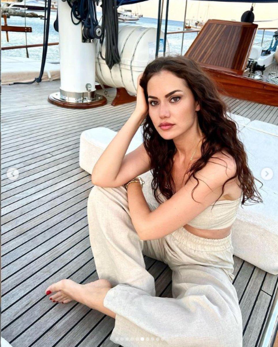 Fahriye Evcen, Rusya'dan dönen Burak Özçivit'le tatilde